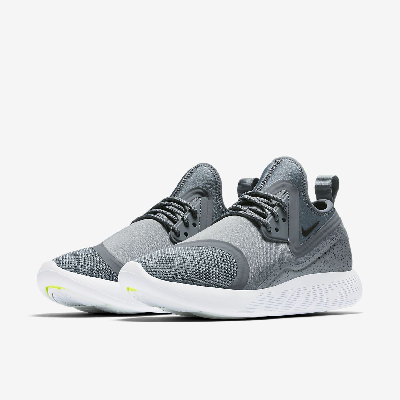 chaussure nike lunarcharge